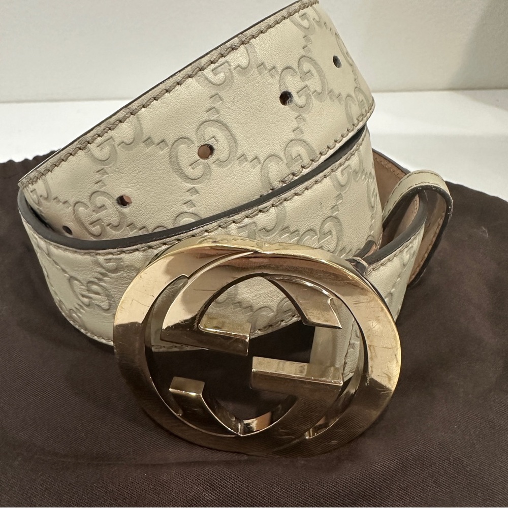 Gucci Cream Belt with Gold Buckle